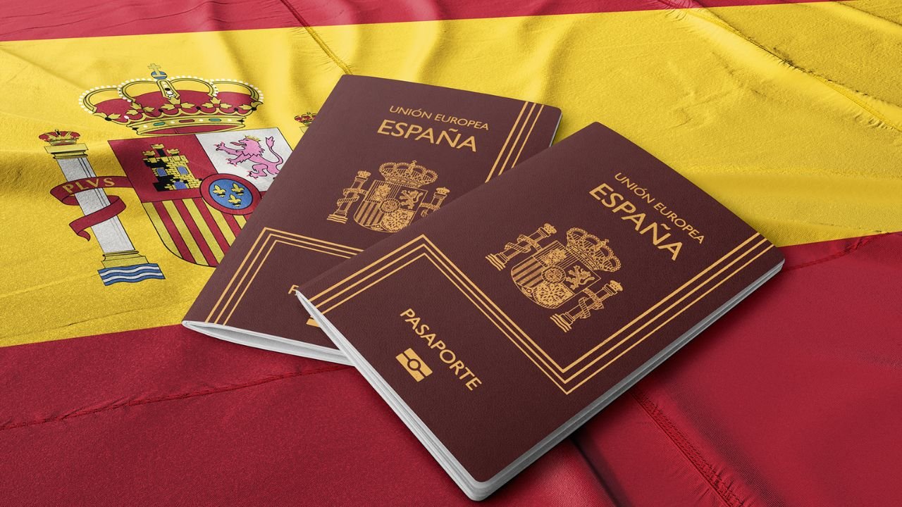 ¿Cómo sacar el pasaporte español?